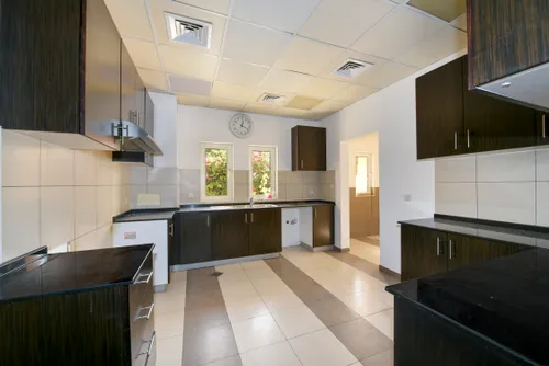 5 Bedrooms Villa in Centro Courtyard 6