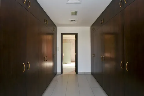 5 Bedrooms Villa in Centro Courtyard 6