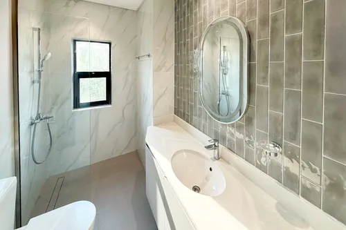 5 Bedrooms Villa in Whitefield 1