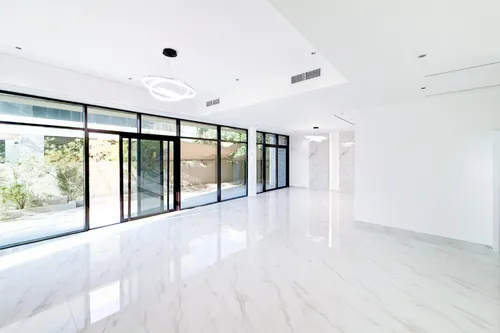 5 Bedrooms Villa in Whitefield 1