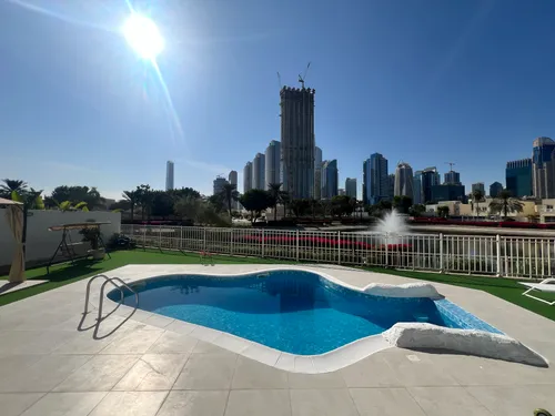 5 Bedrooms Villa in Meadows 2