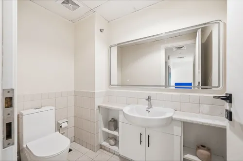 5 Bedrooms Villa in Meadows 2