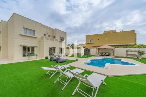 Furnished | Lake View | Upgraded | Large Plot