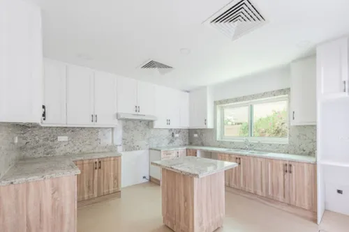 3 Bedrooms Villa in Umm Suqeim 3 Villas