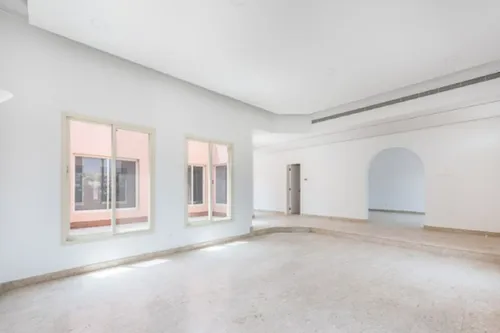 3 Bedrooms Villa in Umm Suqeim 3 Villas