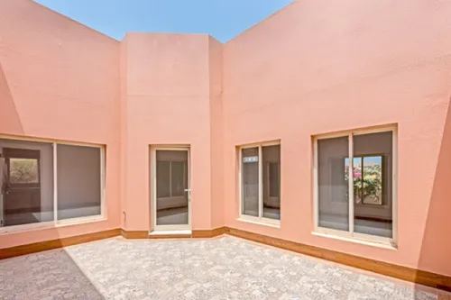 3 Bedrooms Villa in Umm Suqeim 3 Villas
