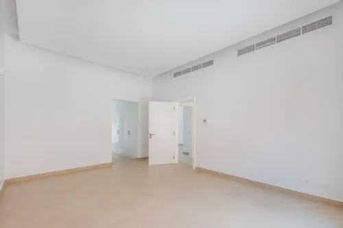 3 Bedrooms Villa in Umm Suqeim 3 Villas