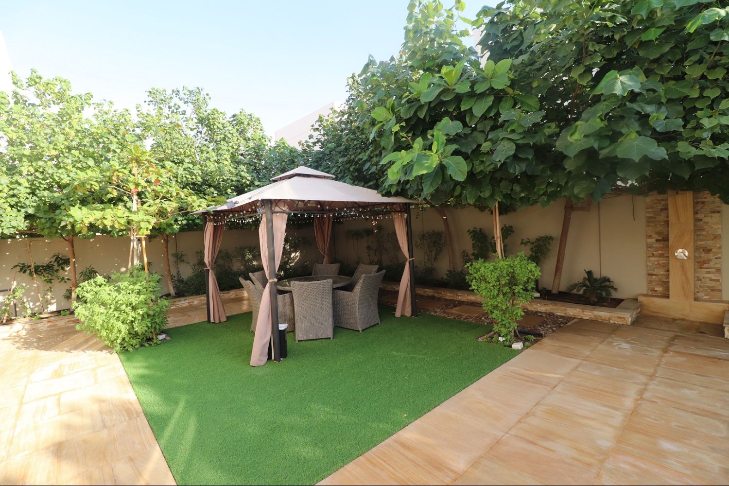 5 Bedrooms Villa in Al Zahia 2