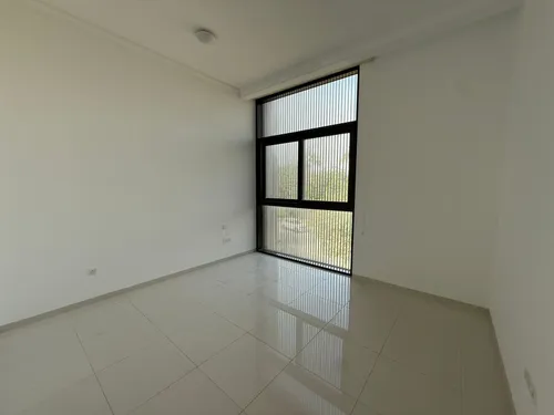 5 Bedrooms Villa in Silver Springs 1