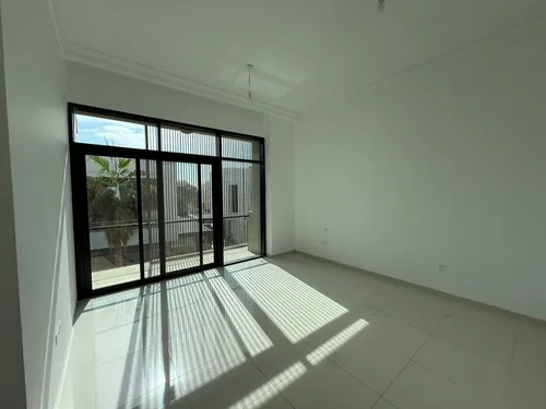 5 Bedrooms Villa in Silver Springs 1