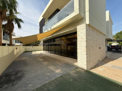 5 Bedrooms Villa in Silver Springs 1