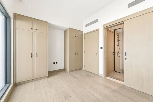 5 Bedrooms Townhouse in Santorini 1