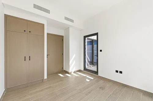 5 Bedrooms Townhouse in Santorini 1