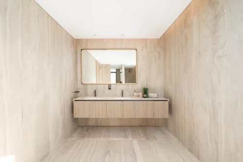 4 Bedrooms Villa in Garden Hall