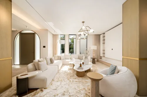 4 Bedrooms Villa in Garden Hall