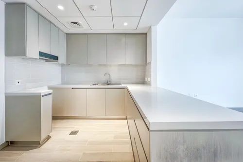 2 Bedrooms Apartment in Waters Edge