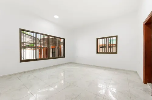 5 Bedrooms Villa in Mirdif Villas