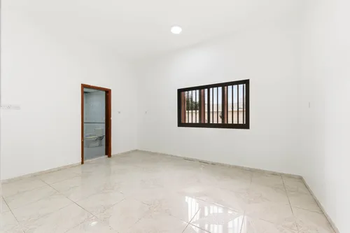 5 Bedrooms Villa in Mirdif Villas