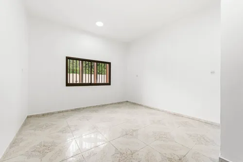 5 Bedrooms Villa in Mirdif Villas