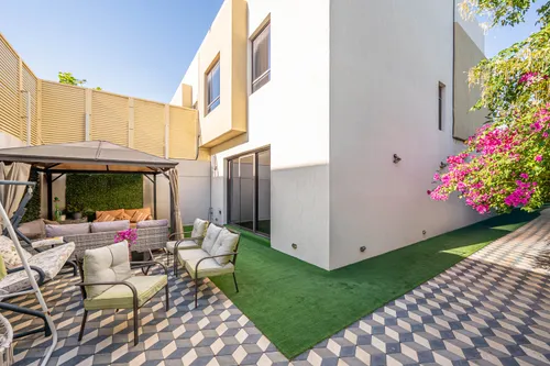 3 Bedrooms Villa in Nasma Residence