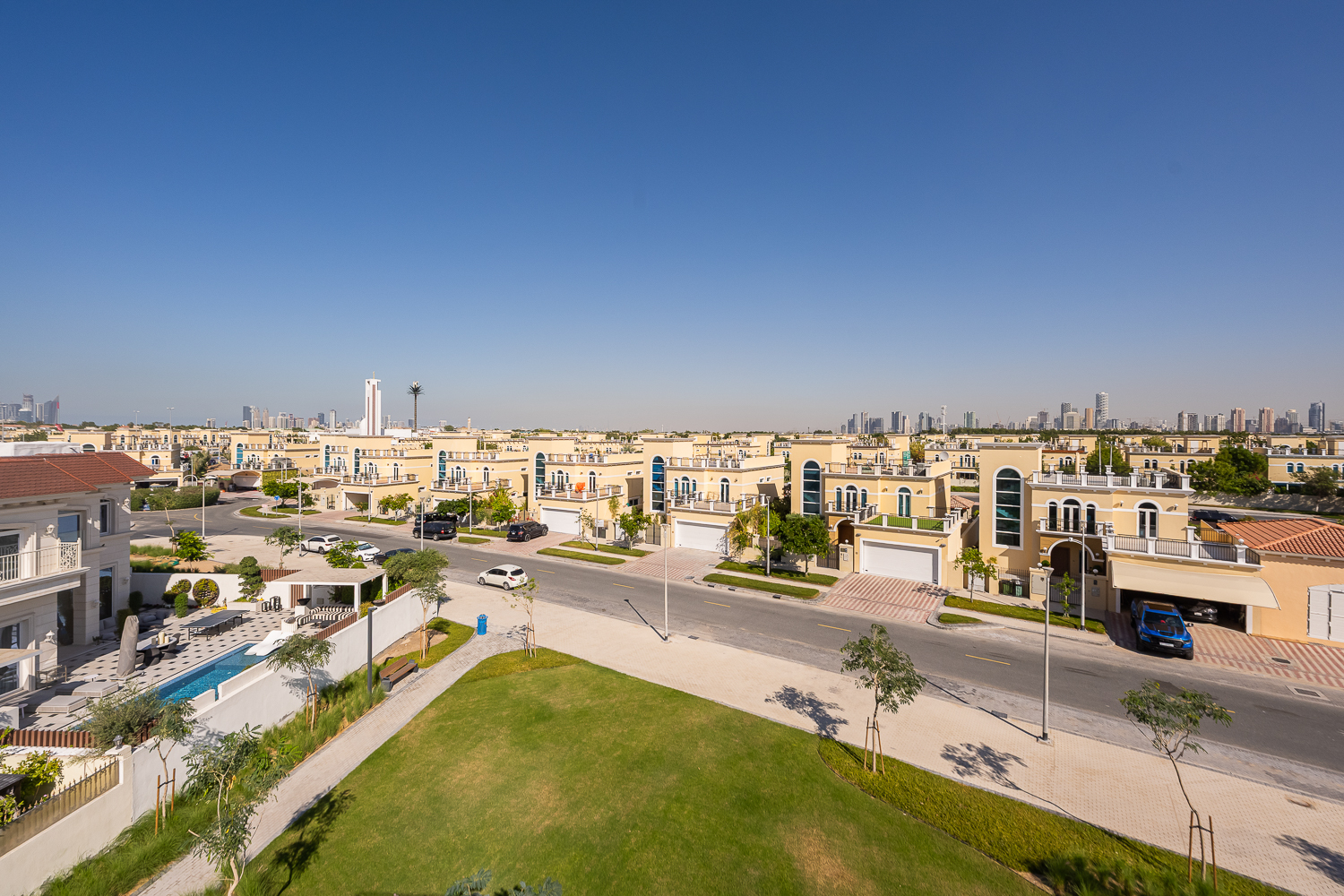 5 Bedrooms Villa in Jumeirah Park Homes