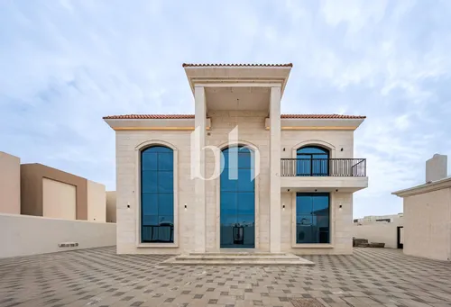 Prestige Living|Prime Al Aweer 1|Massive 5BR Villa