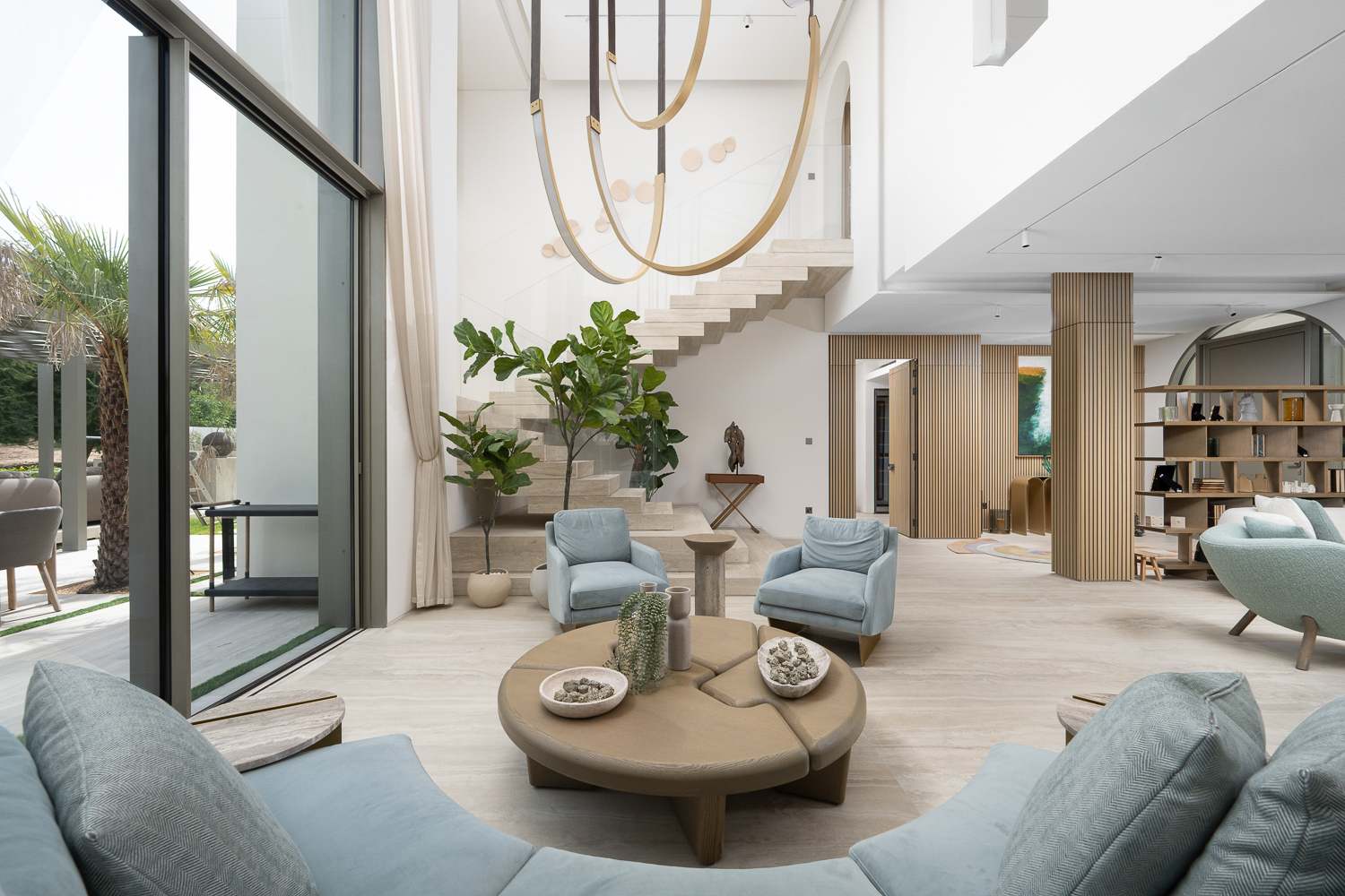 4 Bedrooms Villa in Garden Hall