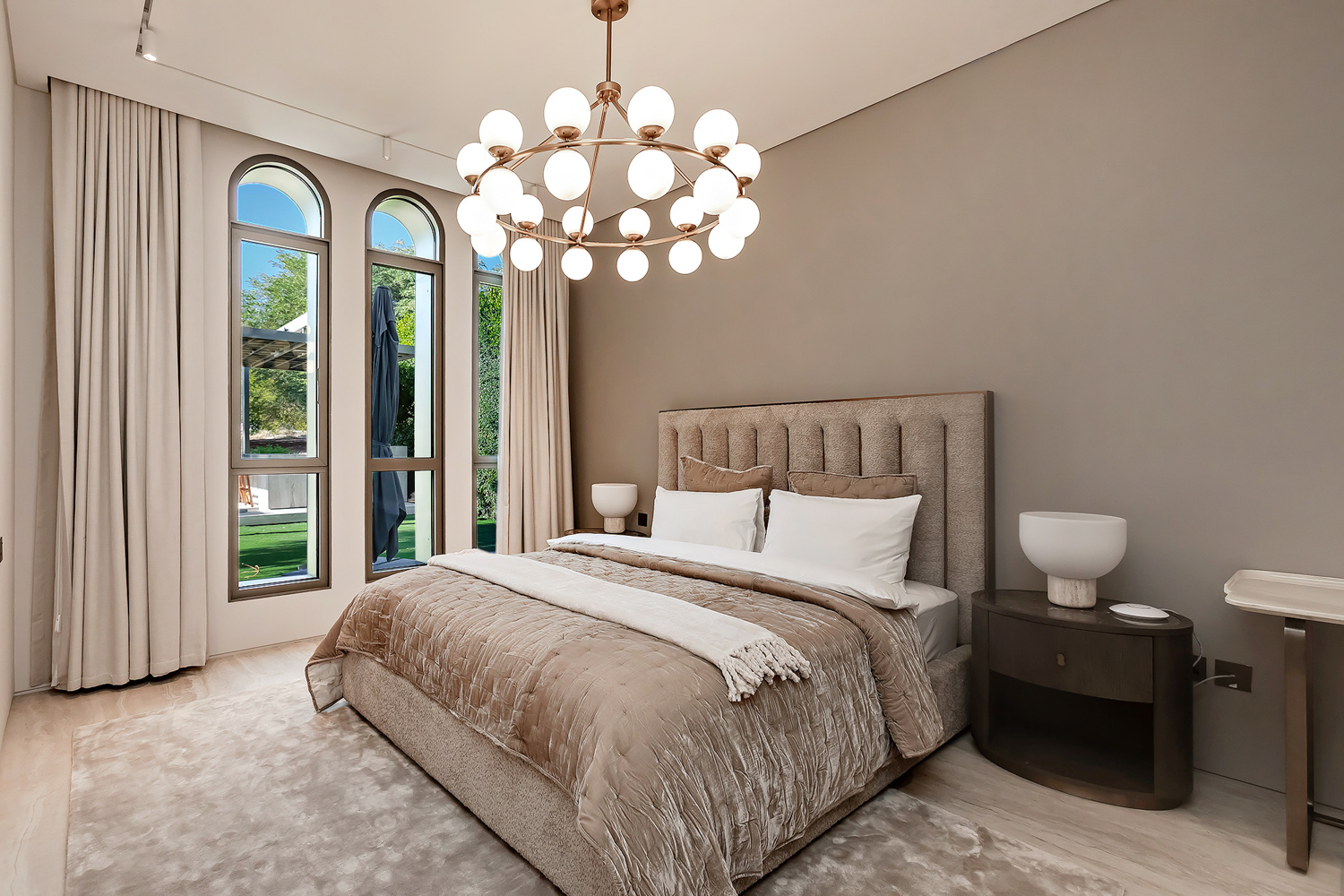 4 Bedrooms Villa in Garden Hall