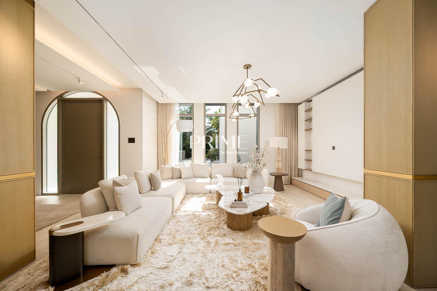 4 Bedrooms Villa in Garden Hall