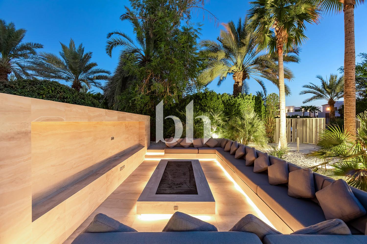 4 Bedrooms Villa in Garden Hall