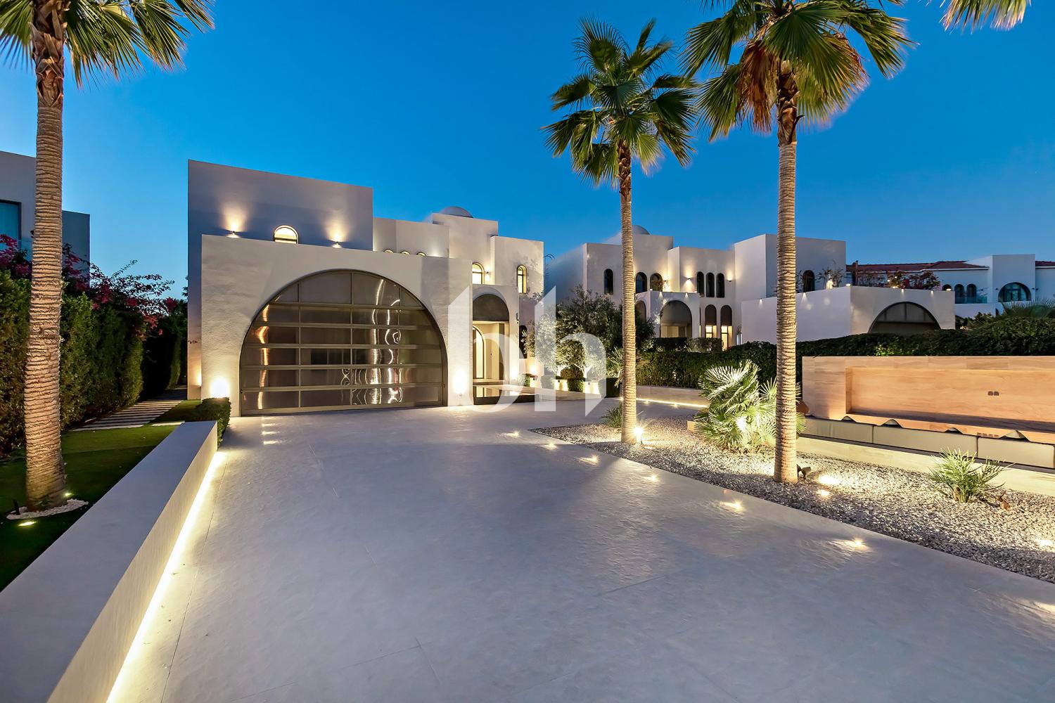 4 Bedrooms Villa in Garden Hall