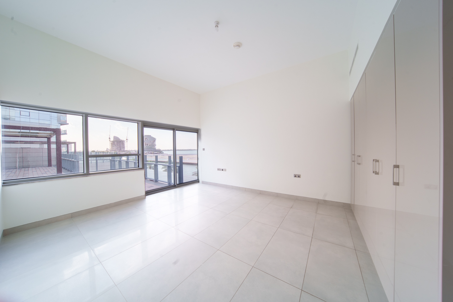 3 Bedrooms Apartment in Lamar Residences