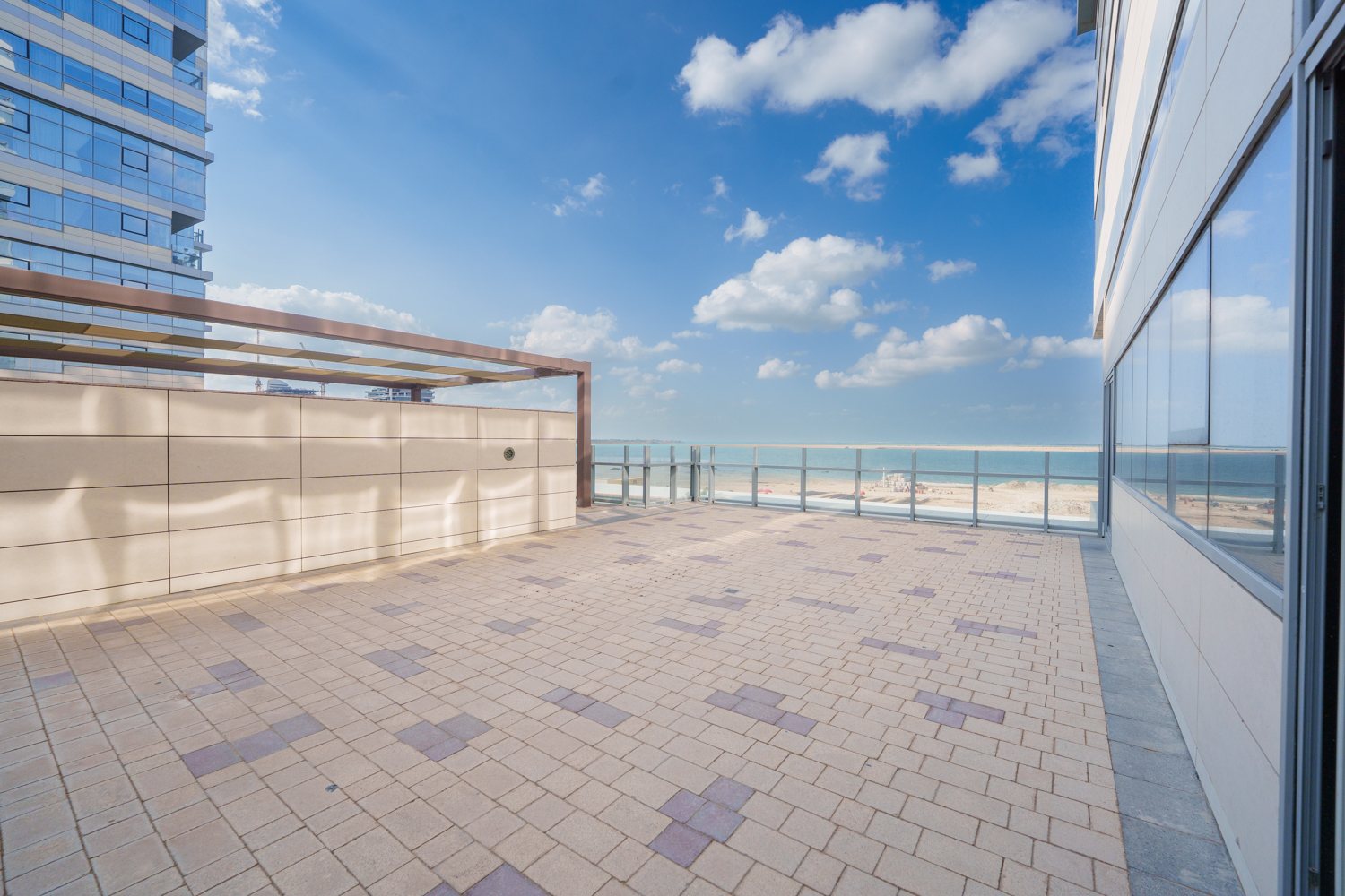 3 Bedrooms Apartment in Lamar Residences