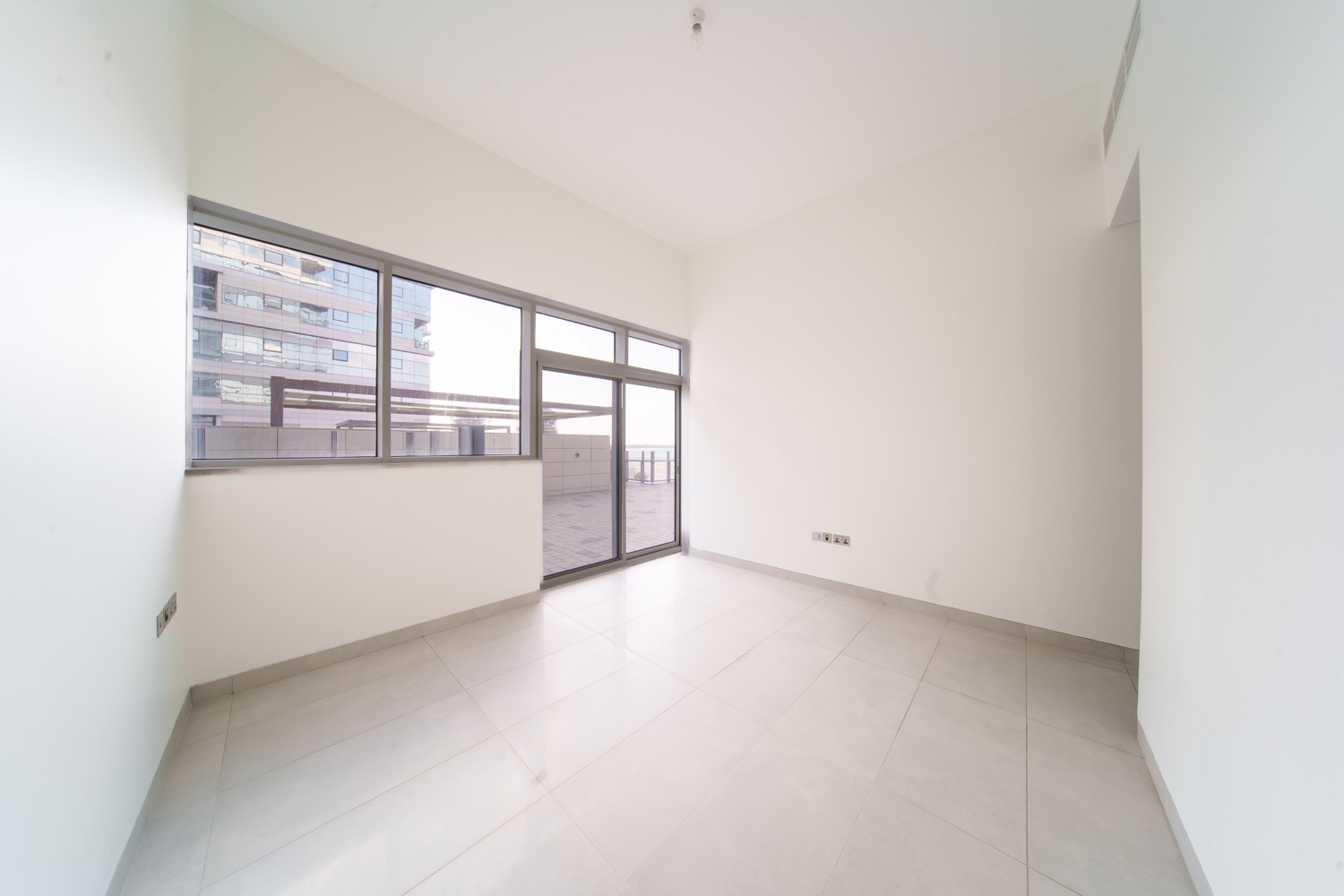 3 Bedrooms Apartment in Lamar Residences