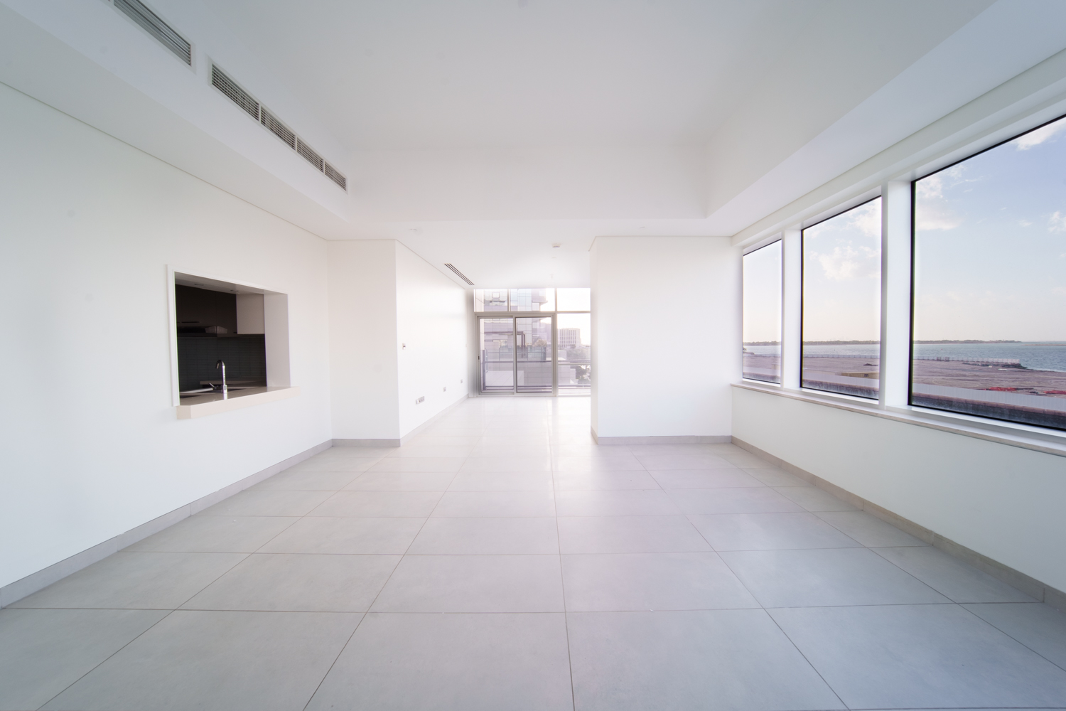 3 Bedrooms Apartment in Lamar Residences