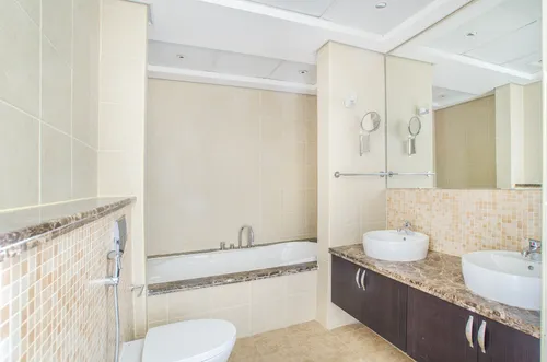 3 Bedrooms Villa in Legacy Large