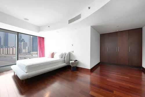 3 Bedrooms Duplex in Jumeirah Living