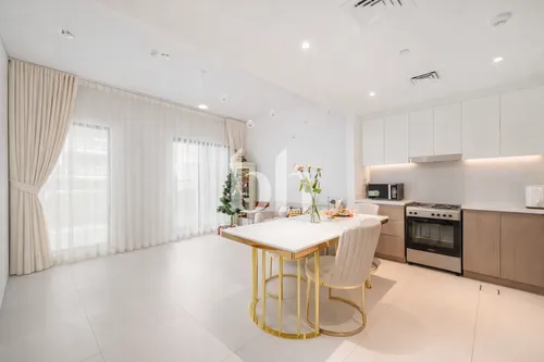 Spacious Apartment | Corner Sea View | Ready