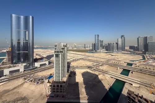 3 Bedrooms Apartment in Canal Residence