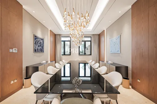 6 Bedrooms Villa in Palm Jumeirah