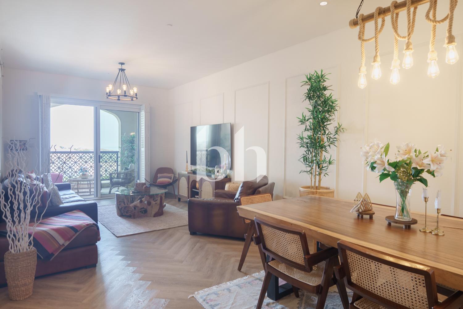 Fully Upgraded | Sea View | High Floor