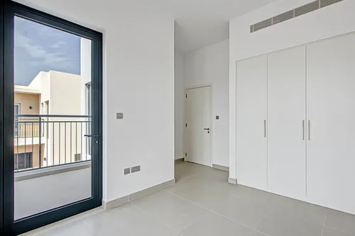 3 Bedrooms Townhouse in Camelia 2