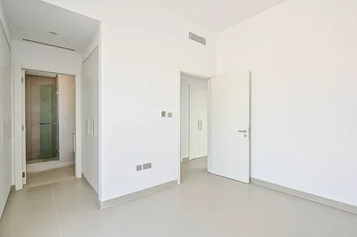 3 Bedrooms Townhouse in Camelia 2