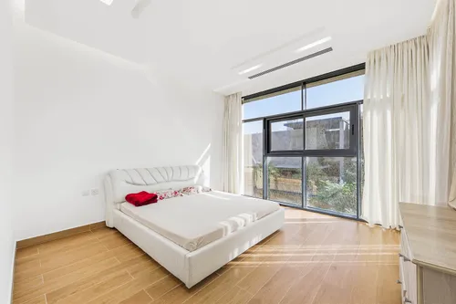 5 Bedrooms Villa in Sobha Hartland Villas - Phase III