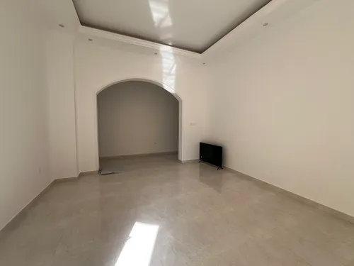 3 Bedrooms Villa in Al Barsha South 4