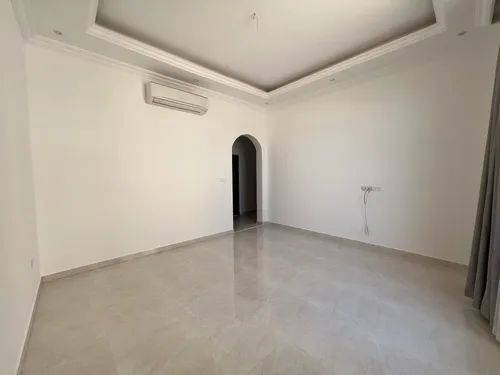 3 Bedrooms Villa in Al Barsha South 4