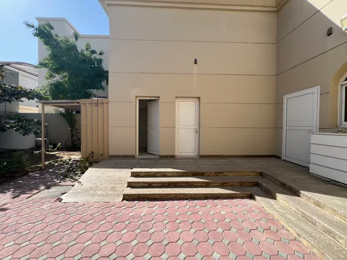 3 Bedrooms Villa in Al Barsha South 4