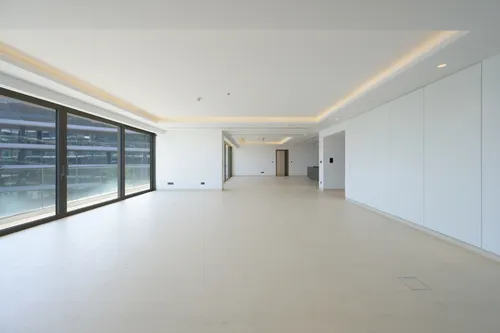 4 Bedrooms Apartment in Mansion 1