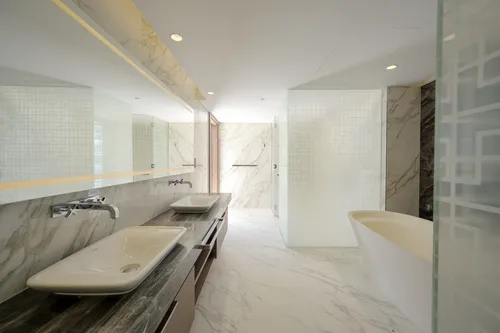 4 Bedrooms Apartment in Mansion 1