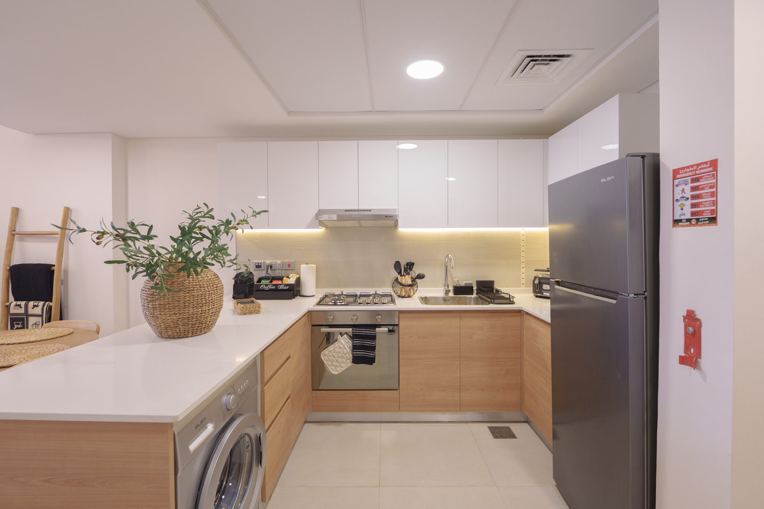 2 Bedrooms Apartment in Radiant Square